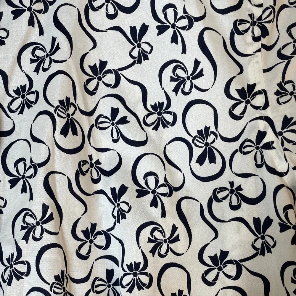 NEW! Talbots Wrinkle-Resistant Black & White Ribbon Print Shirt. 10. - Picture 4 of 8